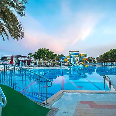 Mira Meridia Beach Hotel 5* Odaonu